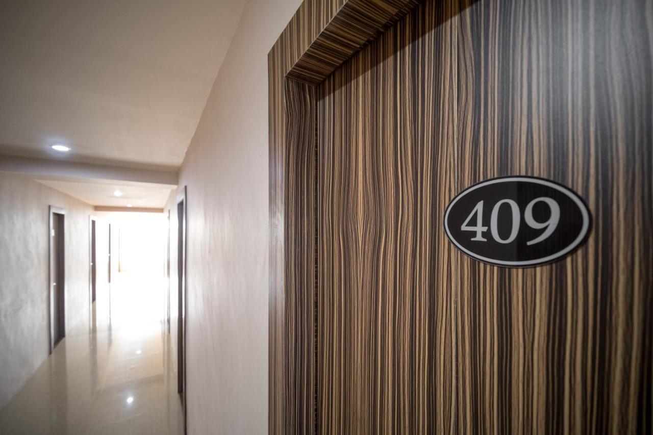 Oyo 291 Medan City Syariah Exterior foto
